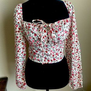 Floral long sleeve shirt never worn size XS
